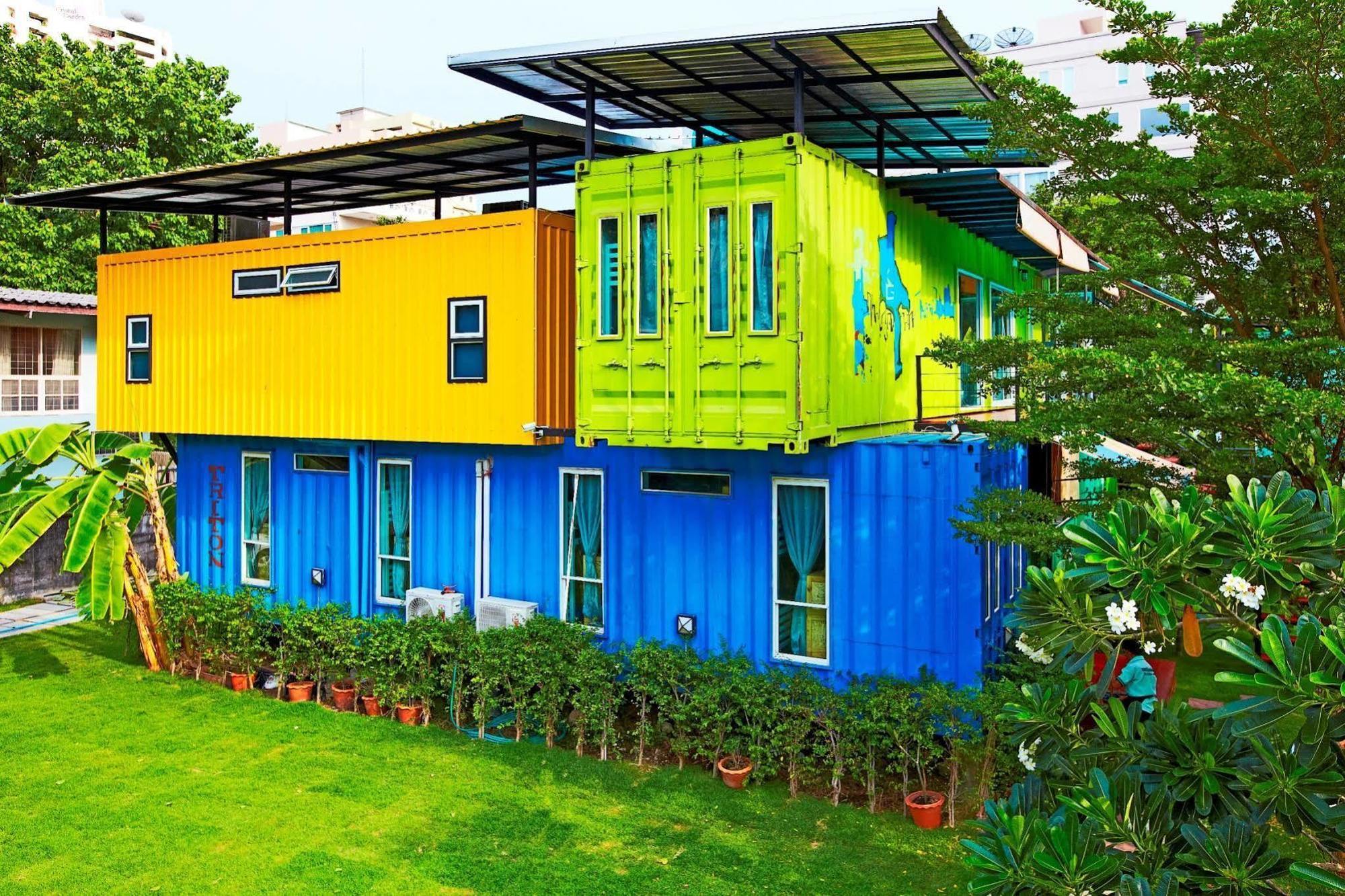 Wh Hostel Bangkok Exteriör bild