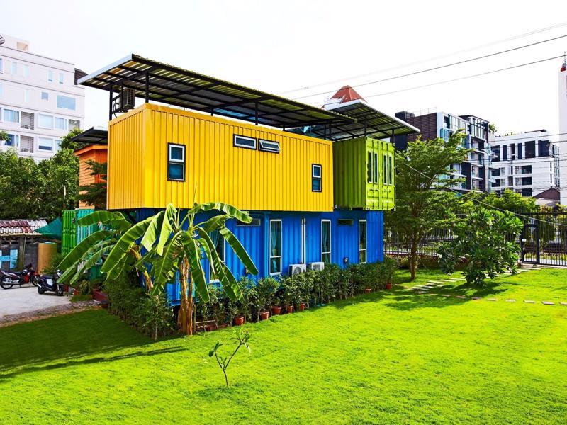 Wh Hostel Bangkok Exteriör bild