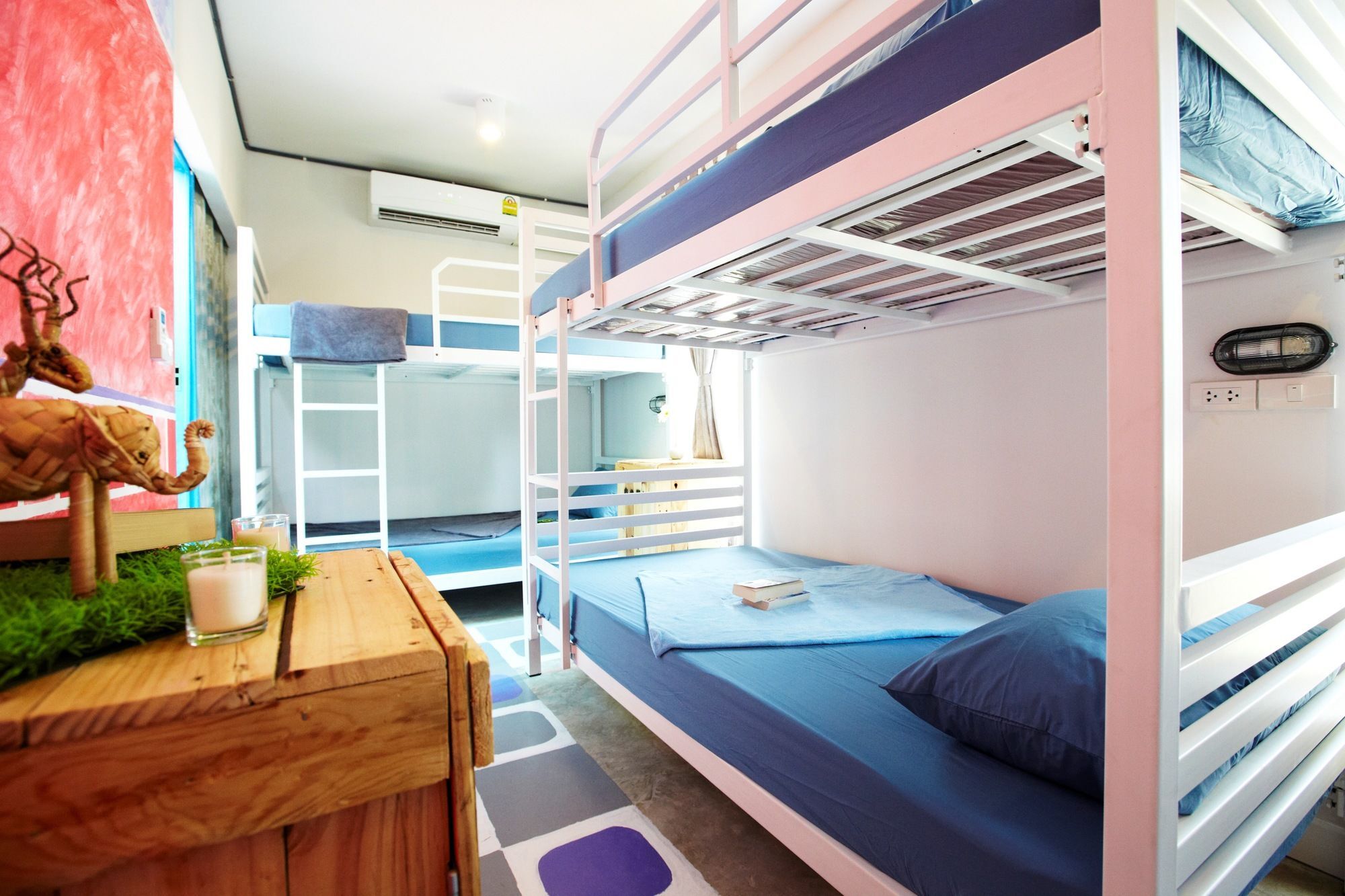 Wh Hostel Bangkok Exteriör bild